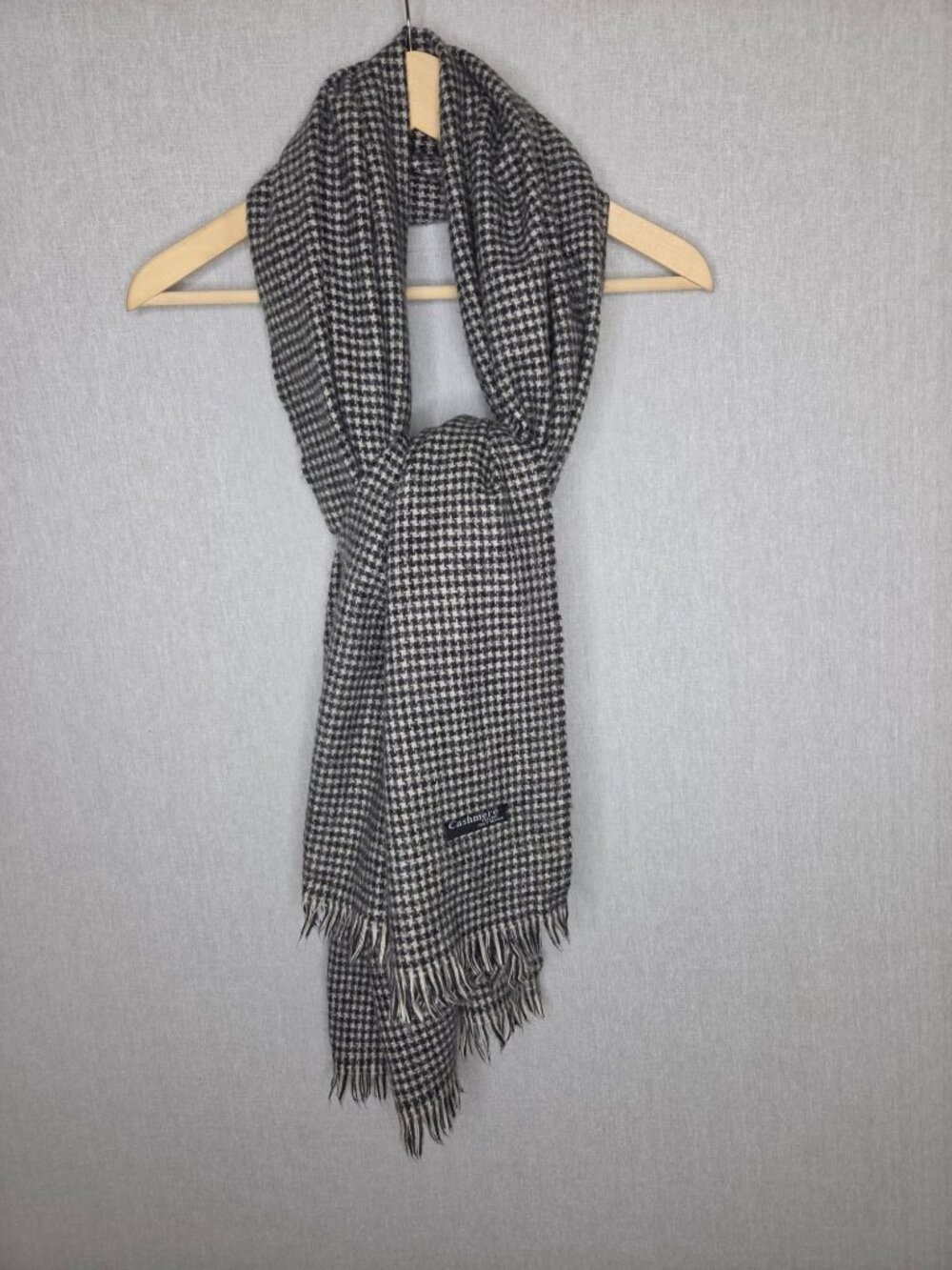 💙 Cashmere Feeling Black Gray Soft Houndstooth Scarf Fringe Italy Design Oversi